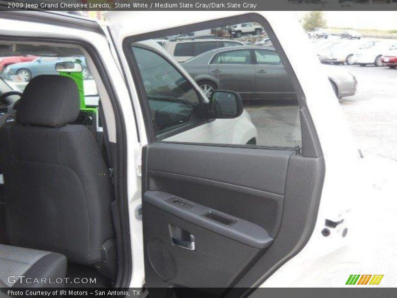 Stone White / Medium Slate Gray/Dark Slate Gray 2009 Jeep Grand Cherokee Laredo