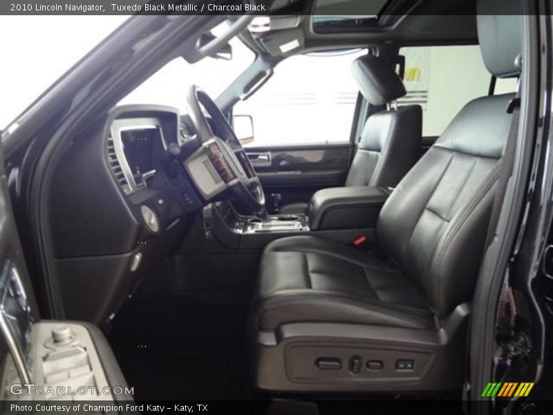 Tuxedo Black Metallic / Charcoal Black 2010 Lincoln Navigator