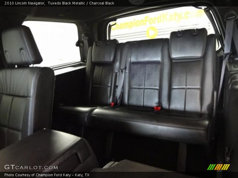 Tuxedo Black Metallic / Charcoal Black 2010 Lincoln Navigator