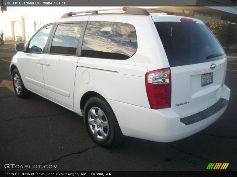 White / Beige 2008 Kia Sedona LX