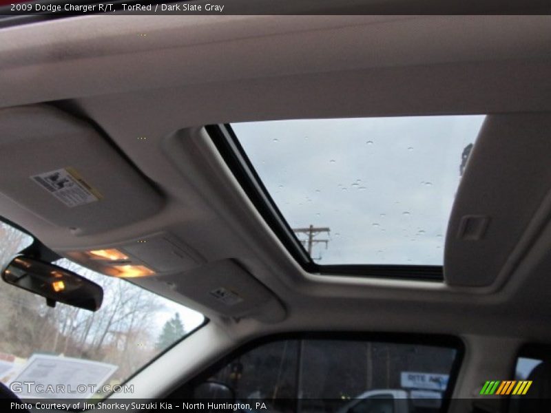 TorRed / Dark Slate Gray 2009 Dodge Charger R/T