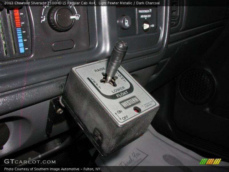 Light Pewter Metallic / Dark Charcoal 2003 Chevrolet Silverado 2500HD LS Regular Cab 4x4