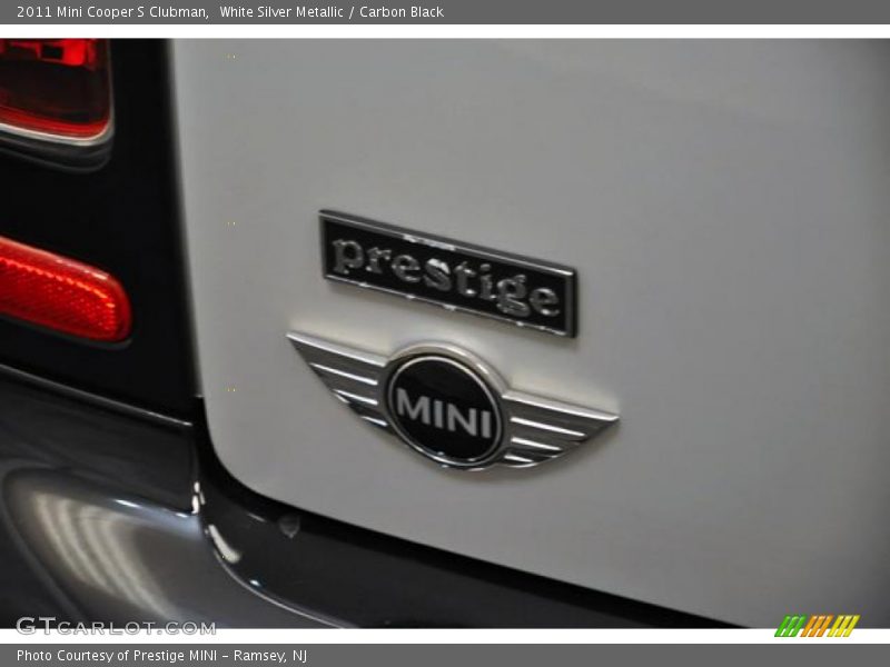 White Silver Metallic / Carbon Black 2011 Mini Cooper S Clubman
