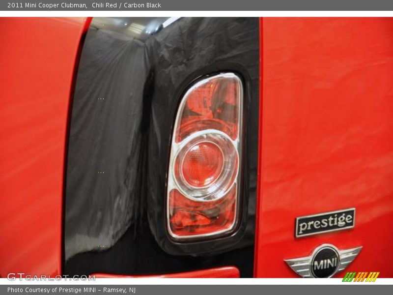Chili Red / Carbon Black 2011 Mini Cooper Clubman