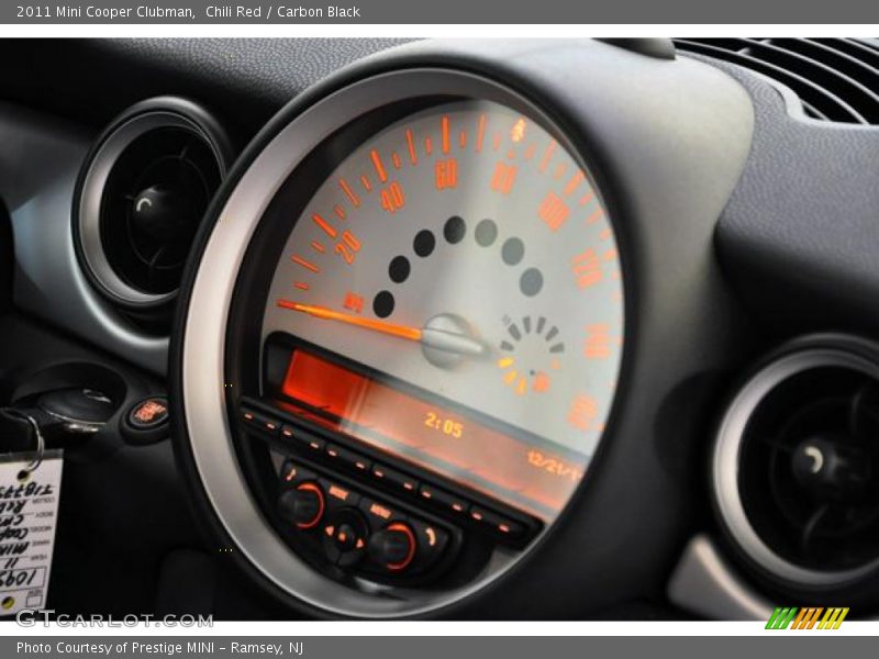 Chili Red / Carbon Black 2011 Mini Cooper Clubman