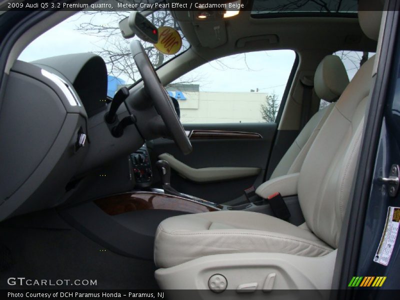 Meteor Gray Pearl Effect / Cardamom Beige 2009 Audi Q5 3.2 Premium quattro