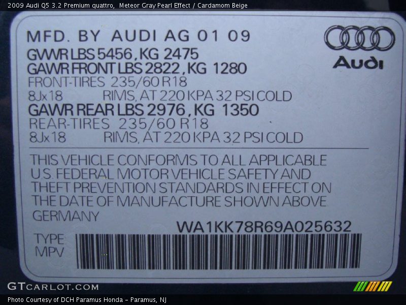 Meteor Gray Pearl Effect / Cardamom Beige 2009 Audi Q5 3.2 Premium quattro