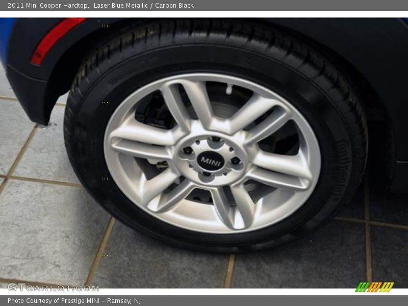 Laser Blue Metallic / Carbon Black 2011 Mini Cooper Hardtop
