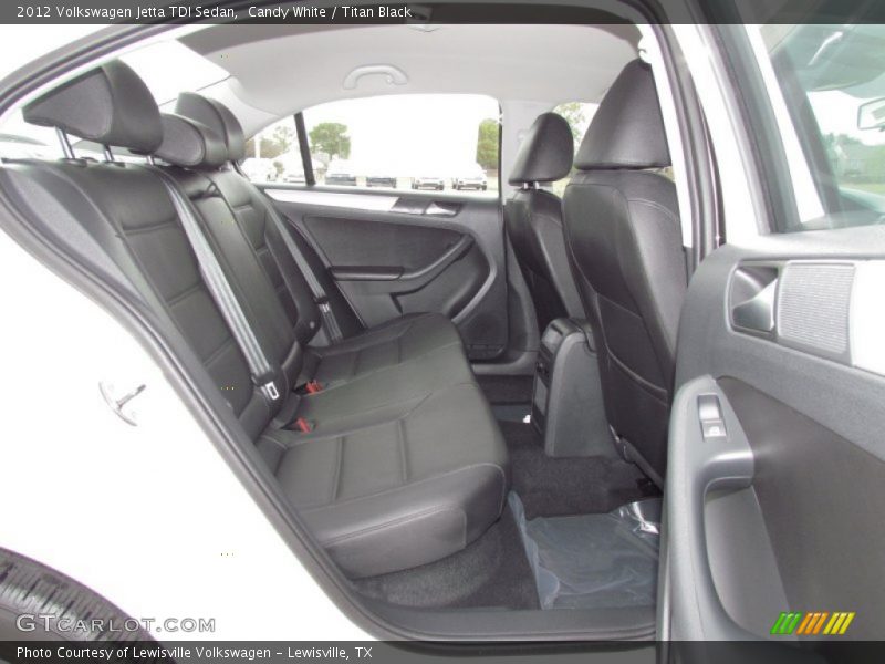 Candy White / Titan Black 2012 Volkswagen Jetta TDI Sedan