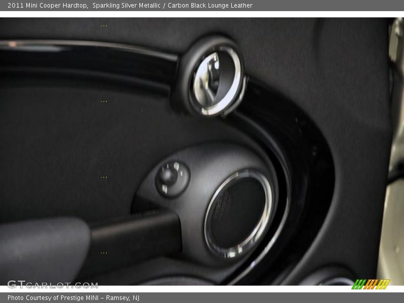 Sparkling Silver Metallic / Carbon Black Lounge Leather 2011 Mini Cooper Hardtop