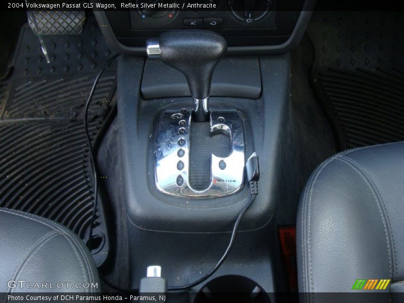 Reflex Silver Metallic / Anthracite 2004 Volkswagen Passat GLS Wagon