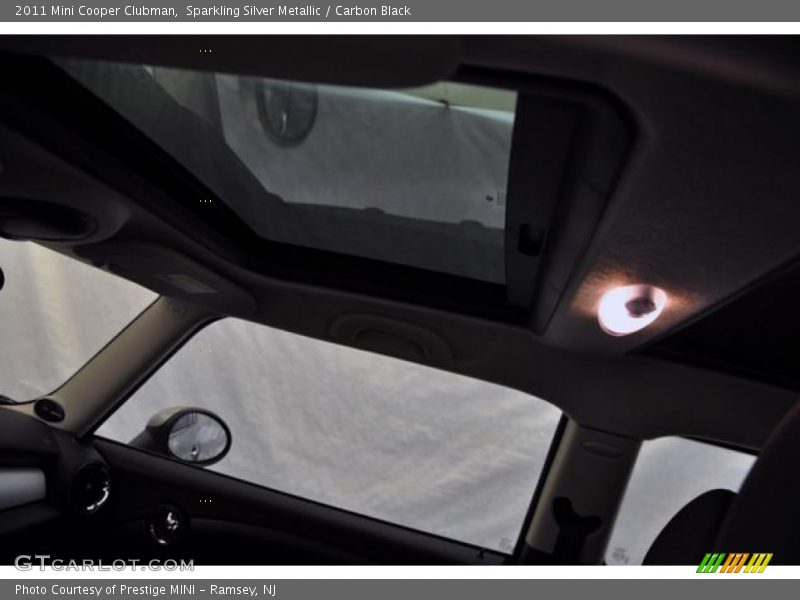 Sparkling Silver Metallic / Carbon Black 2011 Mini Cooper Clubman