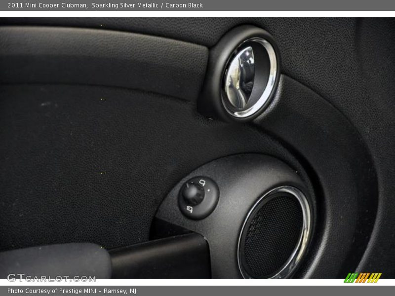 Sparkling Silver Metallic / Carbon Black 2011 Mini Cooper Clubman