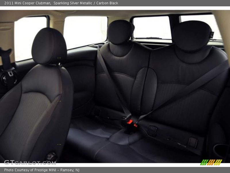Sparkling Silver Metallic / Carbon Black 2011 Mini Cooper Clubman