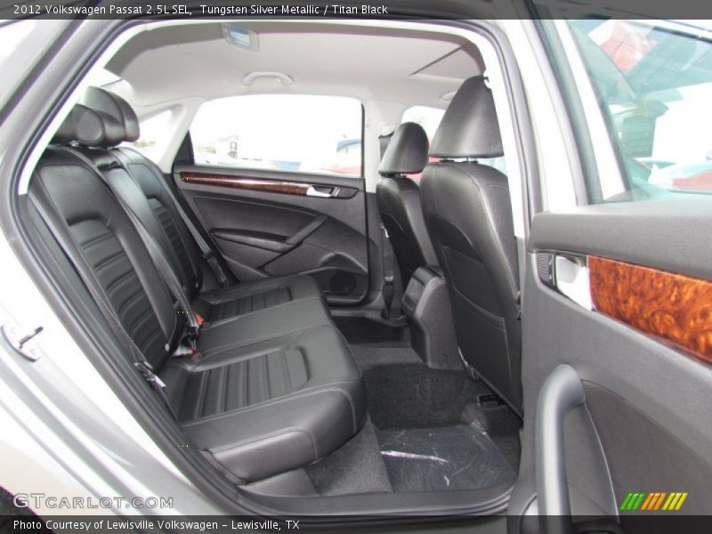 Tungsten Silver Metallic / Titan Black 2012 Volkswagen Passat 2.5L SEL