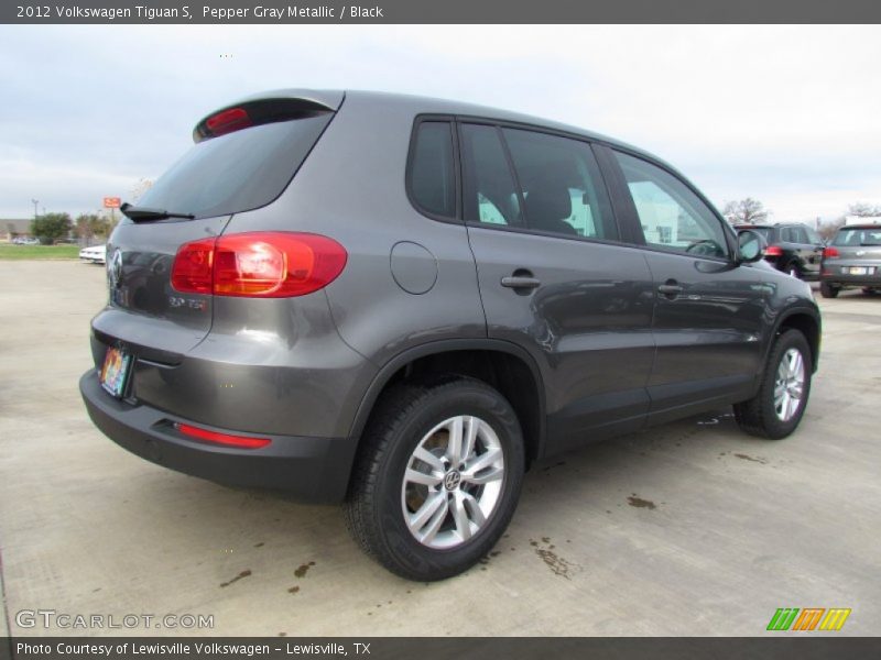 Pepper Gray Metallic / Black 2012 Volkswagen Tiguan S
