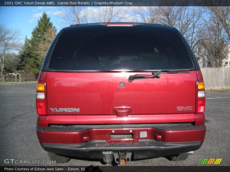 Garnet Red Metallic / Graphite/Medium Gray 2001 GMC Yukon Denali AWD