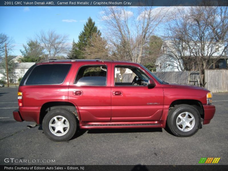  2001 Yukon Denali AWD Garnet Red Metallic