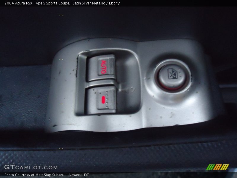 Satin Silver Metallic / Ebony 2004 Acura RSX Type S Sports Coupe