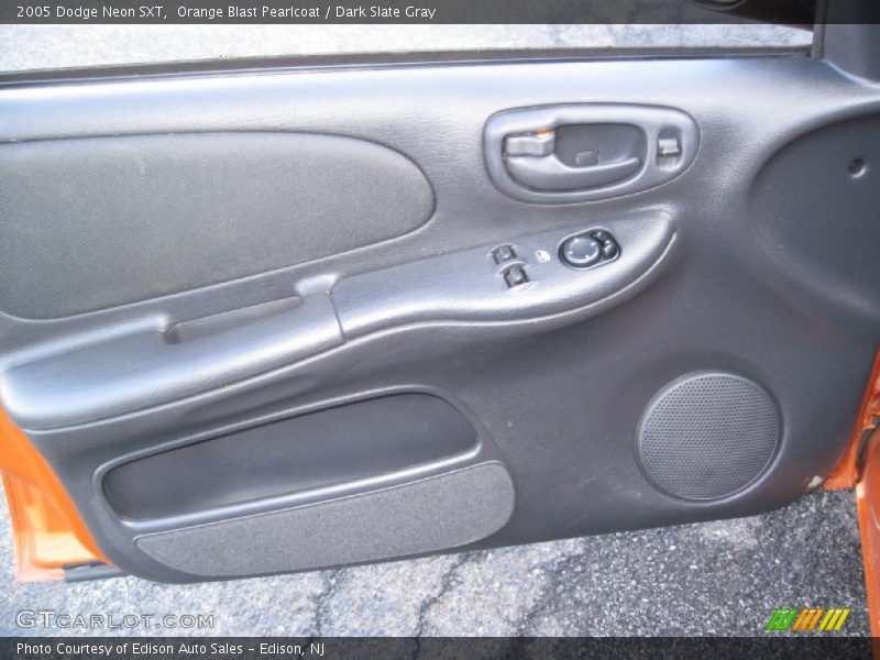Door Panel of 2005 Neon SXT