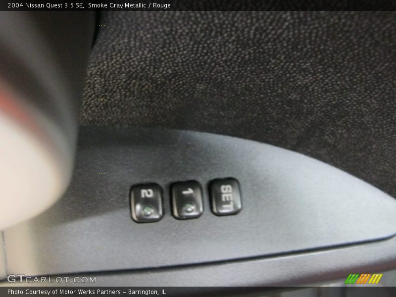 Smoke Gray Metallic / Rouge 2004 Nissan Quest 3.5 SE