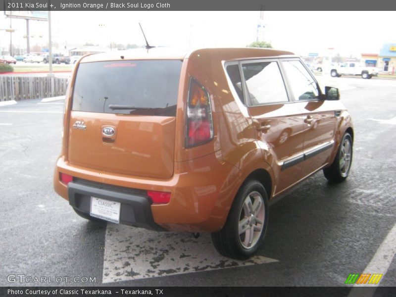 Ignition Orange / Black Soul Logo Cloth 2011 Kia Soul +