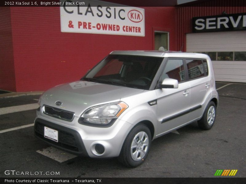 Bright Silver / Black Cloth 2012 Kia Soul 1.6