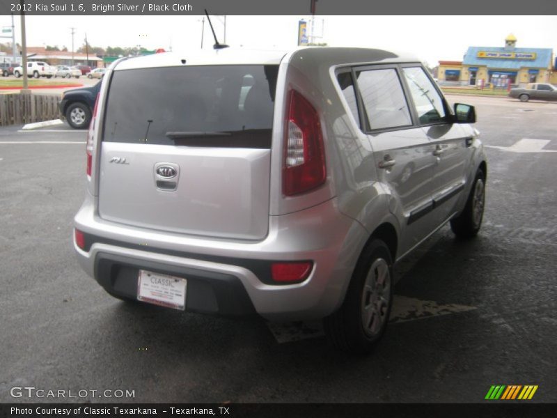 Bright Silver / Black Cloth 2012 Kia Soul 1.6