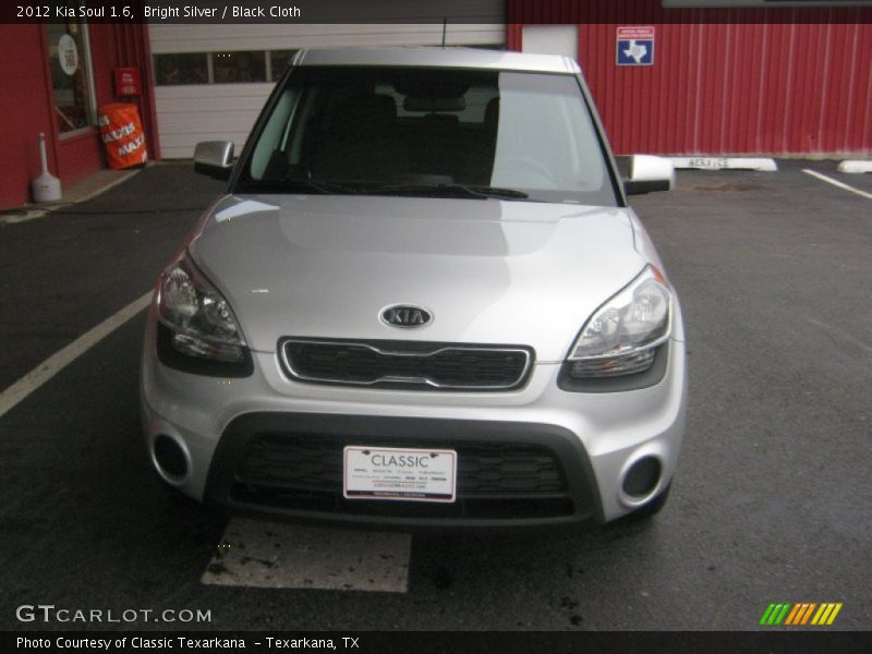 Bright Silver / Black Cloth 2012 Kia Soul 1.6