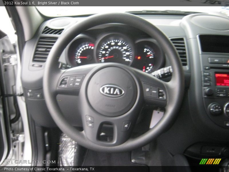 Bright Silver / Black Cloth 2012 Kia Soul 1.6