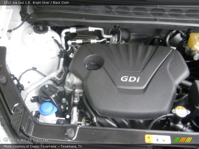 Bright Silver / Black Cloth 2012 Kia Soul 1.6