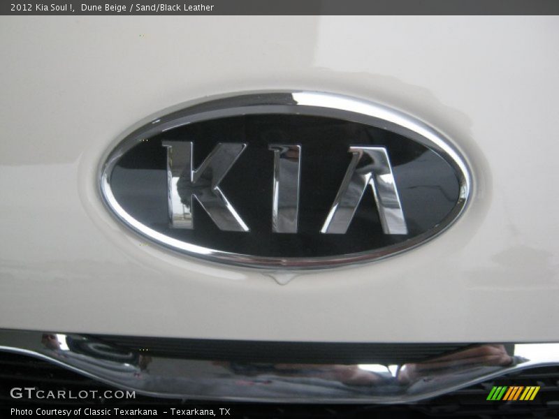 Dune Beige / Sand/Black Leather 2012 Kia Soul !