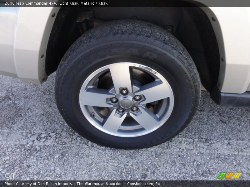 Light Khaki Metallic / Khaki 2006 Jeep Commander 4x4