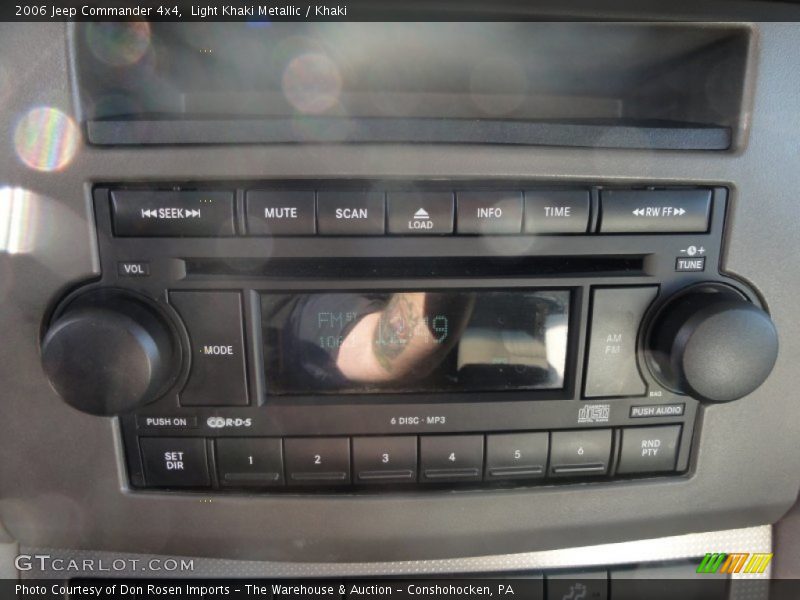 Light Khaki Metallic / Khaki 2006 Jeep Commander 4x4