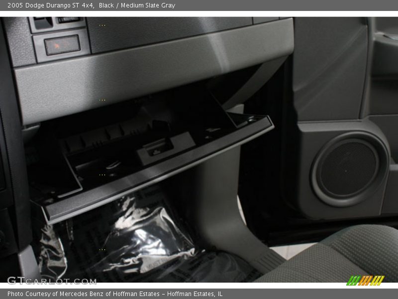 Black / Medium Slate Gray 2005 Dodge Durango ST 4x4