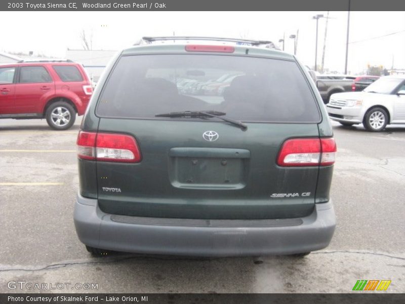 Woodland Green Pearl / Oak 2003 Toyota Sienna CE