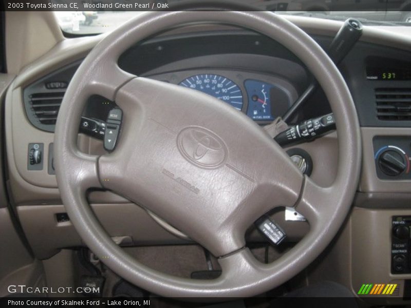 Woodland Green Pearl / Oak 2003 Toyota Sienna CE
