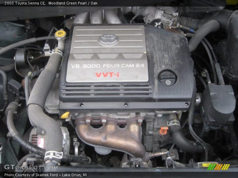 Woodland Green Pearl / Oak 2003 Toyota Sienna CE