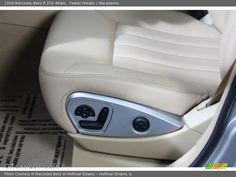 Pewter Metallic / Macadamia 2009 Mercedes-Benz R 350 4Matic