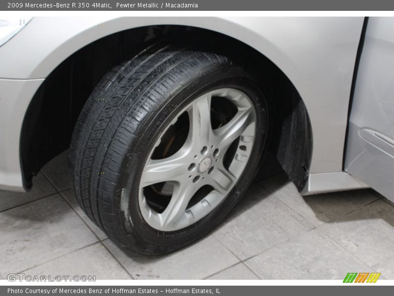 Pewter Metallic / Macadamia 2009 Mercedes-Benz R 350 4Matic