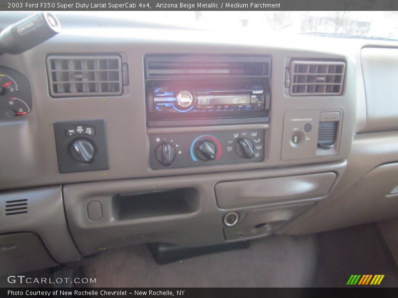 Arizona Beige Metallic / Medium Parchment 2003 Ford F350 Super Duty Lariat SuperCab 4x4
