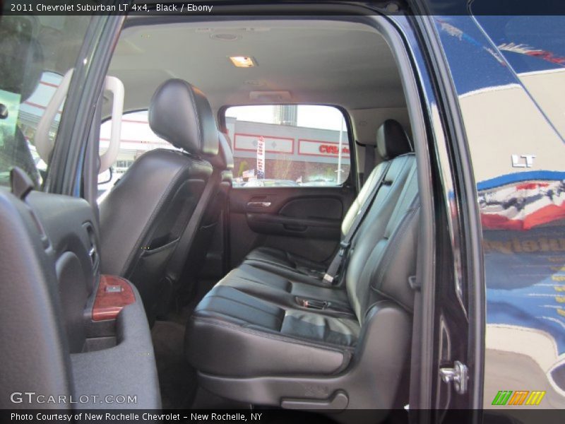 Black / Ebony 2011 Chevrolet Suburban LT 4x4