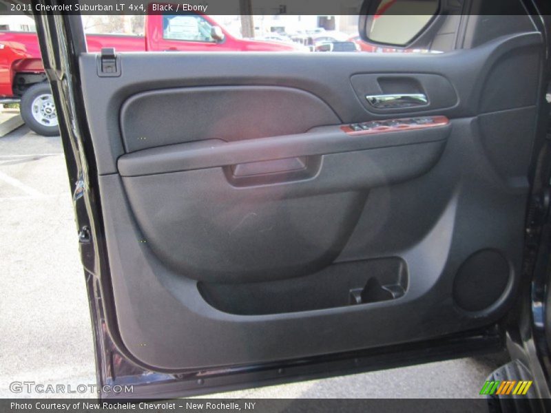 Black / Ebony 2011 Chevrolet Suburban LT 4x4