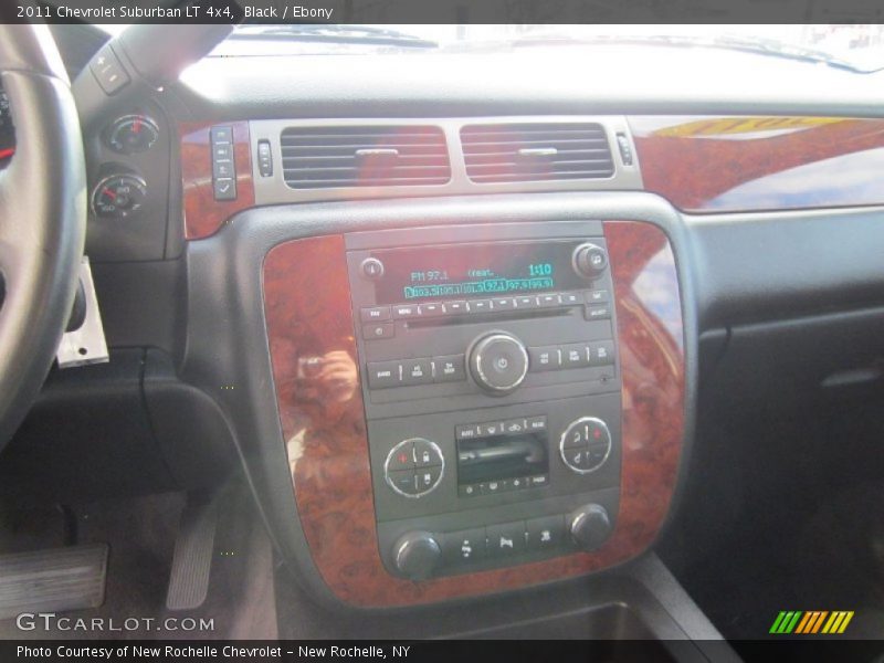 Black / Ebony 2011 Chevrolet Suburban LT 4x4