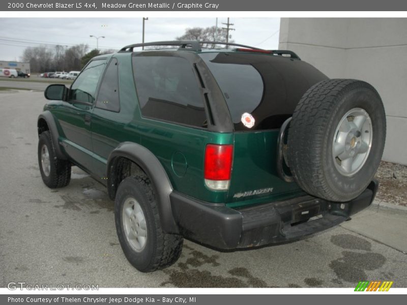 Meadow Green Metallic / Graphite Gray 2000 Chevrolet Blazer LS 4x4