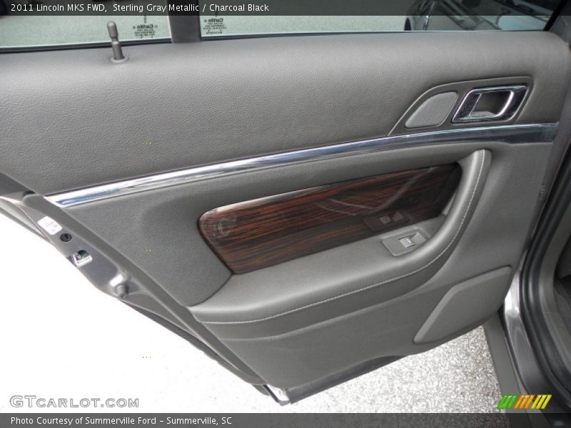 Door Panel of 2011 MKS FWD