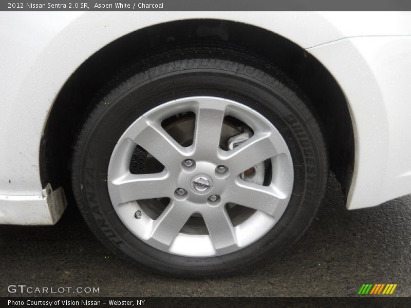 Aspen White / Charcoal 2012 Nissan Sentra 2.0 SR