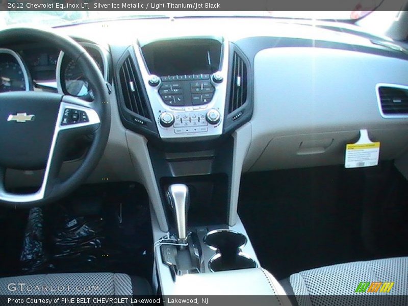 Silver Ice Metallic / Light Titanium/Jet Black 2012 Chevrolet Equinox LT