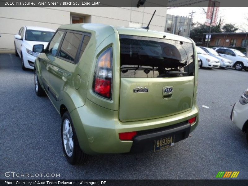 Alien Green / Black Soul Logo Cloth 2010 Kia Soul +