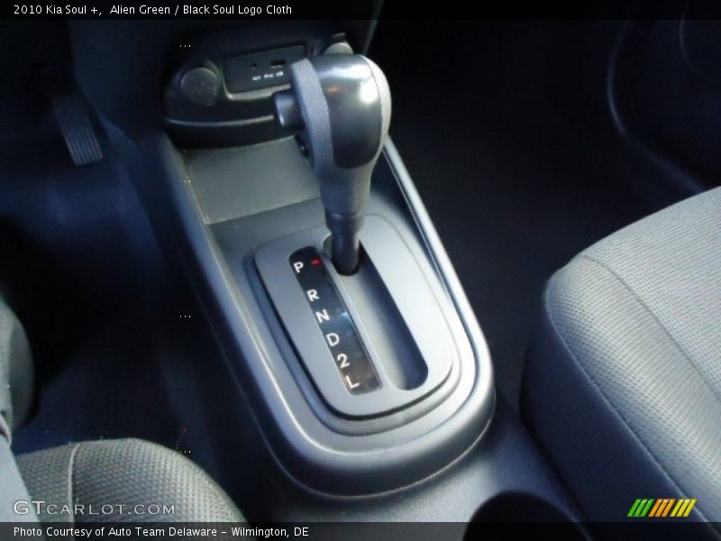 Alien Green / Black Soul Logo Cloth 2010 Kia Soul +